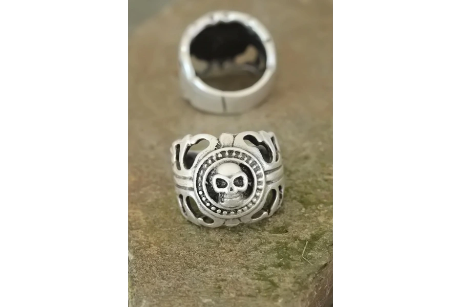 Shoecide Eskitme Gümüş Renk Metal Kuru Kafa Tasarım Ayarlamalı Erkek Yüzük