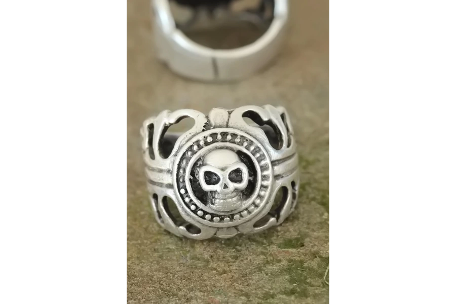 Shoecide Eskitme Gümüş Renk Metal Kuru Kafa Tasarım Ayarlamalı Erkek Yüzük