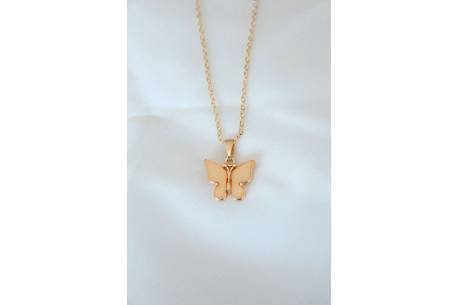 Shoecide Gold Kaplama Sarı Renk Sedefli Kelebek Kolye