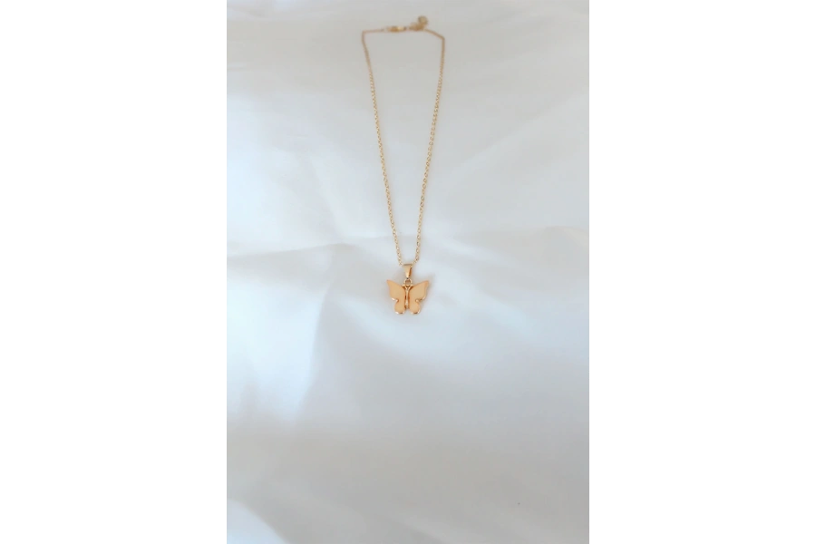 Shoecide Gold Kaplama Sarı Renk Sedefli Kelebek Kolye