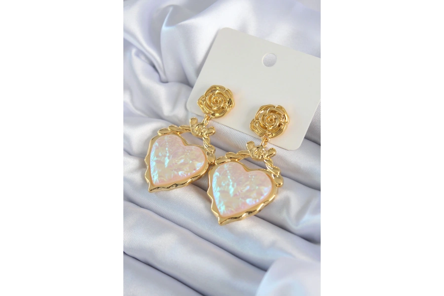 Shoecide Gold Renk Gül Sallantı Kalp Model Pirinç Vip Kadın Küpe