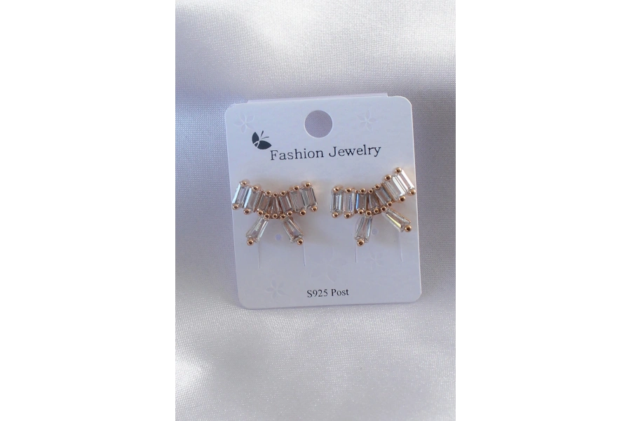 Shoecide Gold Renk Kurdele Model Zirkon Taşlı Kadın Küpe