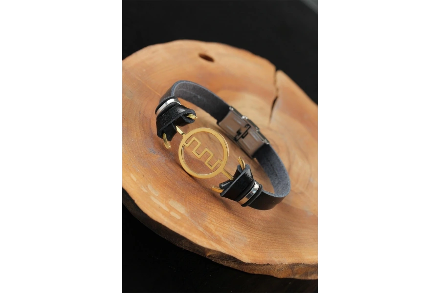 Shoecide Gold Renk Metal Labirent Tasarım Siyah Renk Deri Erkek Bileklik