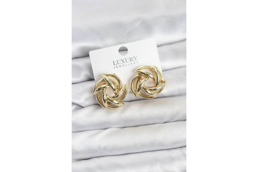 Shoecide Gold Renk Pirinç Keskin Sarmal Model Kadın Küpe