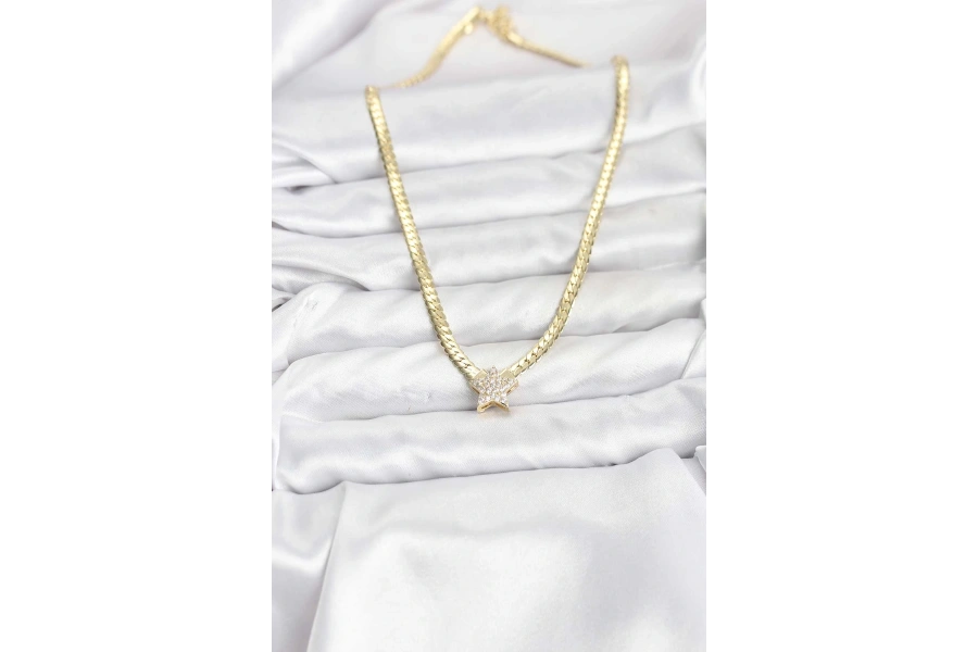 Shoecide Gold Renk Pirinç Yıldız Zirkon Taşlı Kadın Kolye