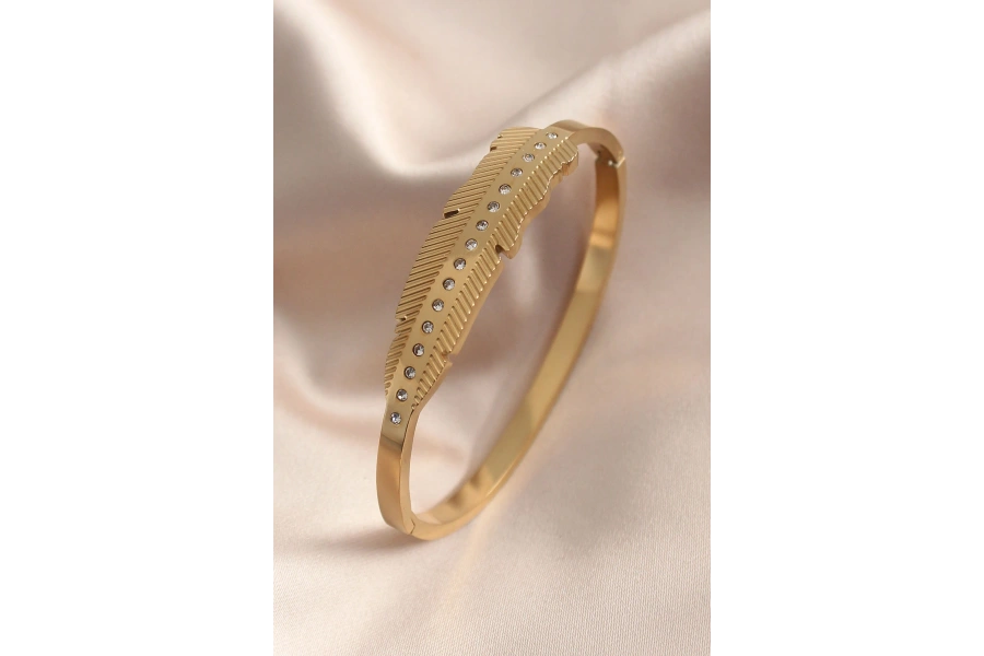 Shoecide Gold Renk Yaprak Model Zirkon Taş Detay Kelepçe Kadın Bileklik