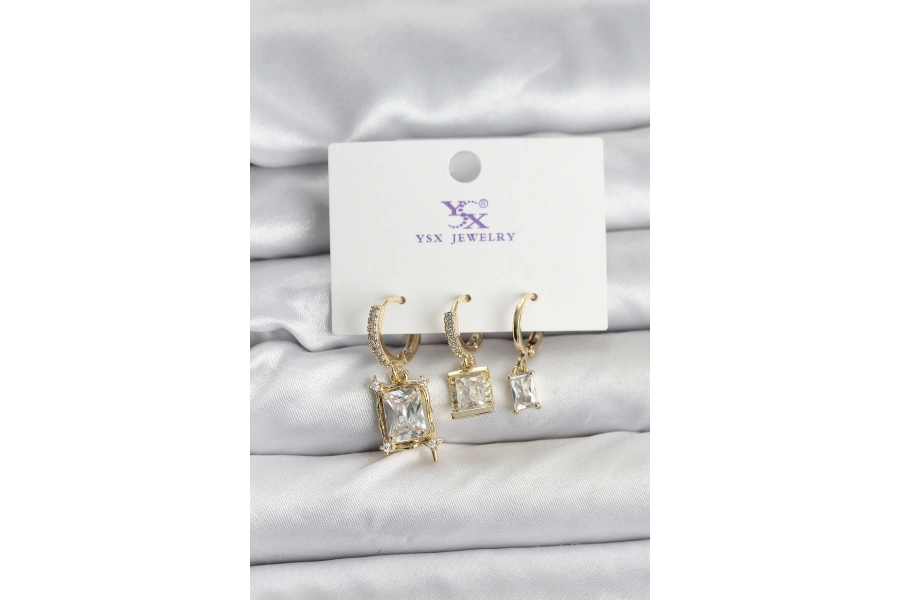 Shoecide Gold Renk Zirkon Taşlı Kadın Küpe