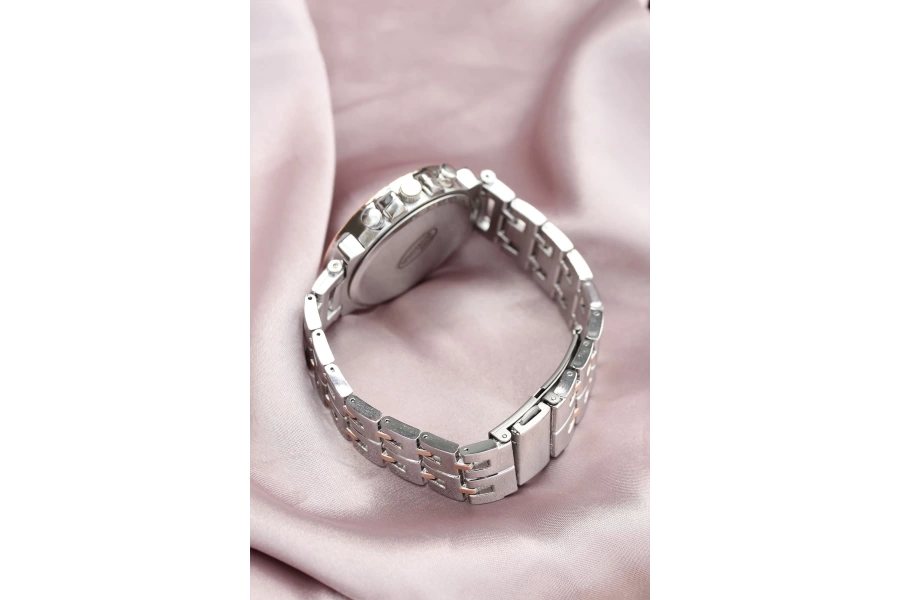 Shoecide Gümüş Metal Kordonlu Rose Zirkon Taşlı Kasa Tasarımlı Kadın Saat