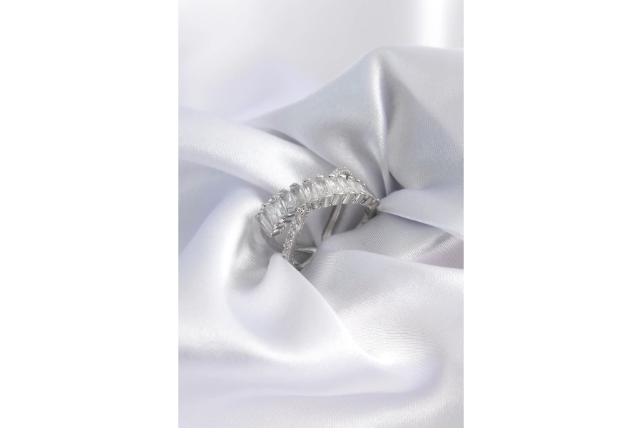 Shoecide Gümüş Renk Zirkon Taşlı Baget Kadın Yüzük