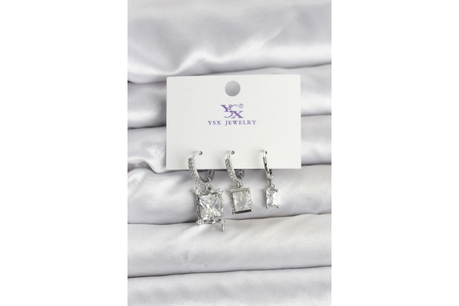 Shoecide Gümüş Renk Zirkon Taşlı Kadın Küpe