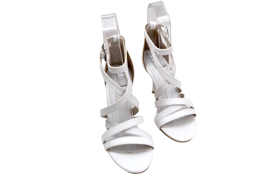 Shoecide Kadın Densa Beyaz İnce Topuklu Bant Detaylı Bilekten Bağlama Ayakkabı 10cm 501