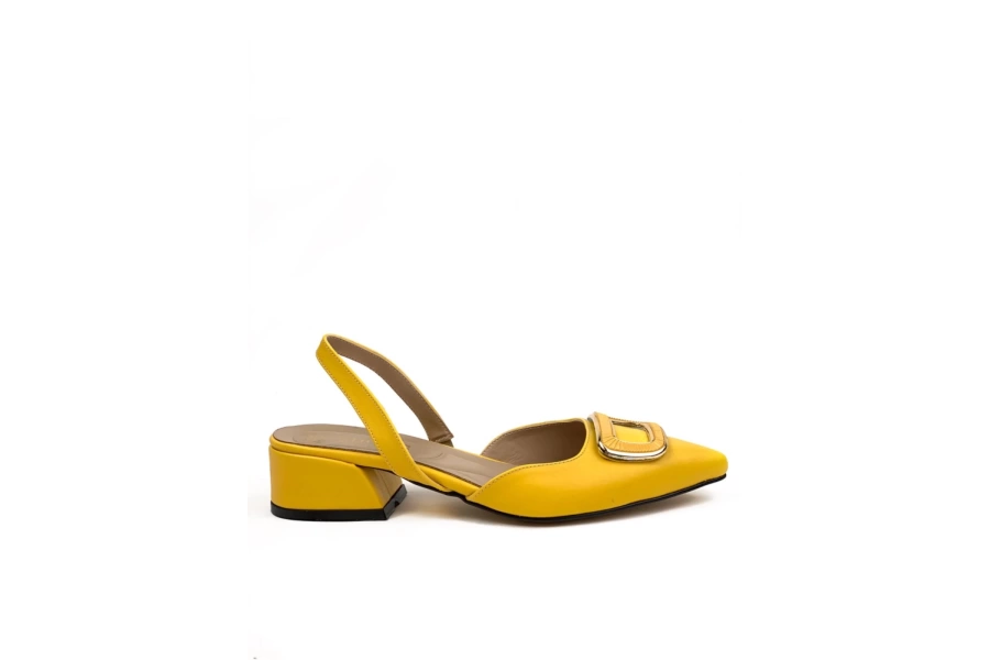 Shoecide Kadın Kare Sarı Alçak Topuk Arkası Açık Kare Tokalı Sandalet Terlik
