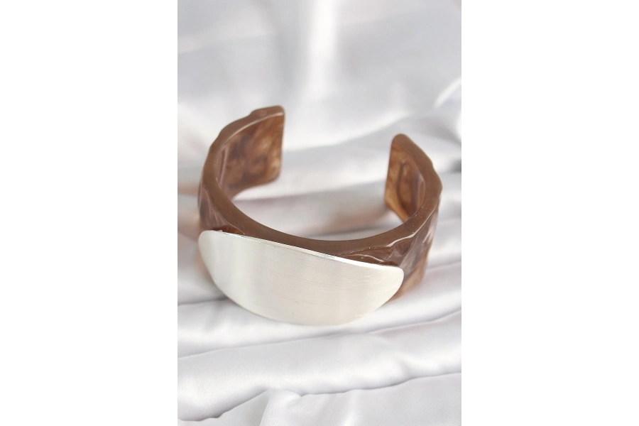 Shoecide Kahverengi Mermer Desen Akrilik Plastik Gümüş Oval Plaka Model Vintage Kadın Bilezik