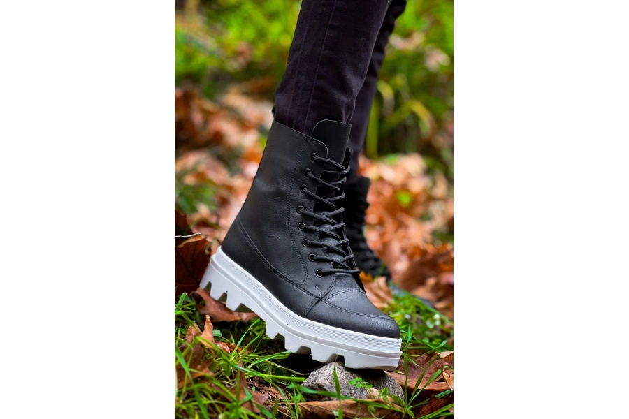 Shoecide Kb-0993 Siyah Cilt Beyaz Yüksek Taban Postal Bot