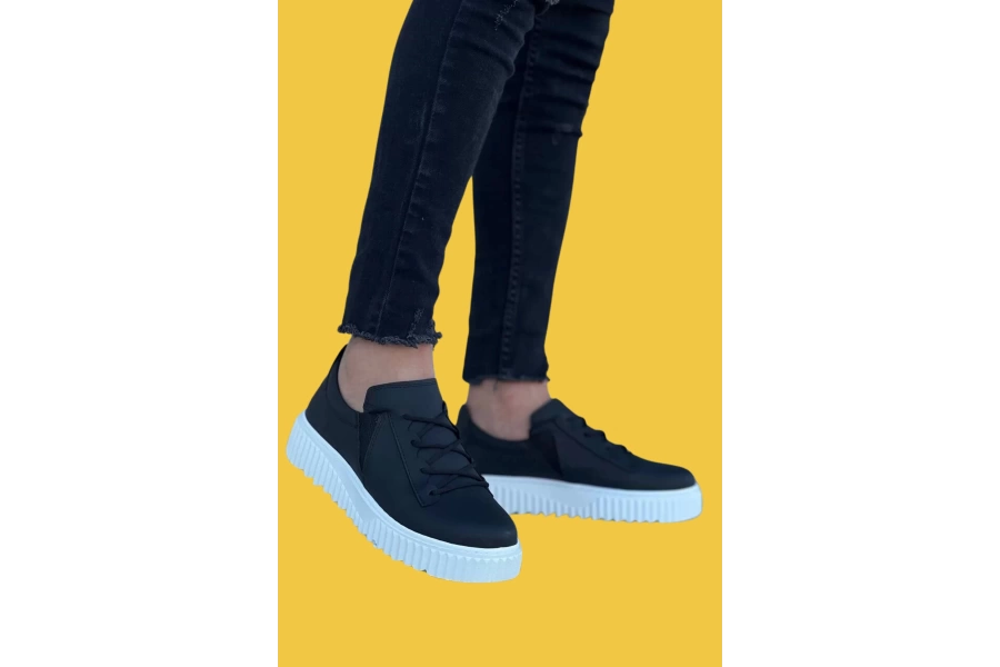 Shoecide Kb-x502 Siyah Cilt Yüksek Beyaz Taban Bağcık Detaylı Lastikli Günlük Erkek Ayakkabı
