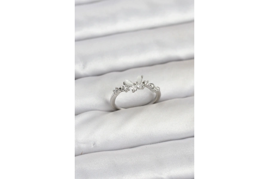 Shoecide Kelebek Model Gümüş Renk Pirinç Kadın Yüzük