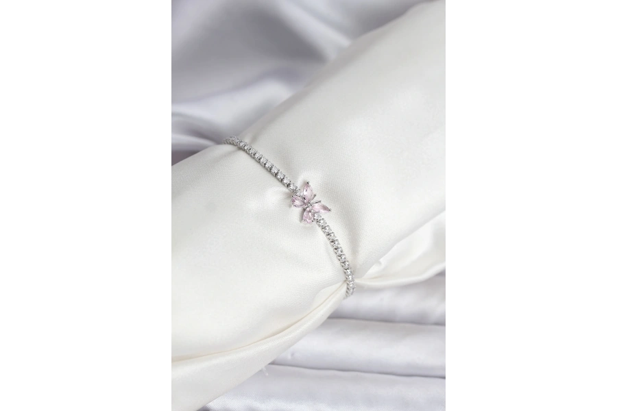 Shoecide Kelebek Model Zirkon Taşlı Gümüş Renk Pirinç Su Yolu Kadın Bileklik