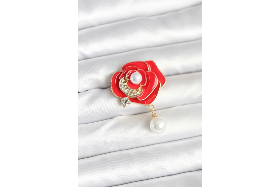 Shoecide Kırmızı Gül İncili Model Broş