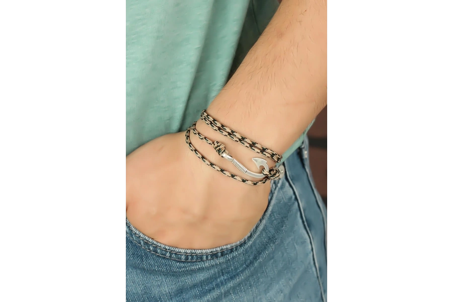 Shoecide Krem Renk Çizgi Desenli Metal Kancalı Erkek Bileklik