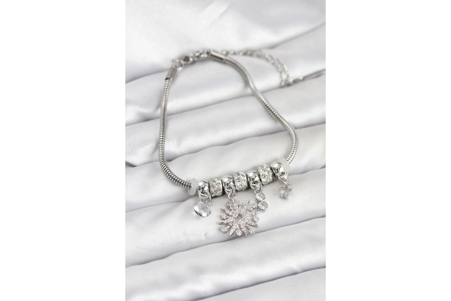 Shoecide Kutup Yıldızı Model Charmlı Gümüş Renk Kadın Bileklik