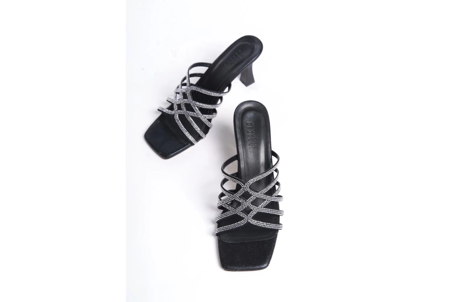 Shoecide Lux Retm Siyah Taş Detaylı 8 Cm Topuk Lu Terlik 208