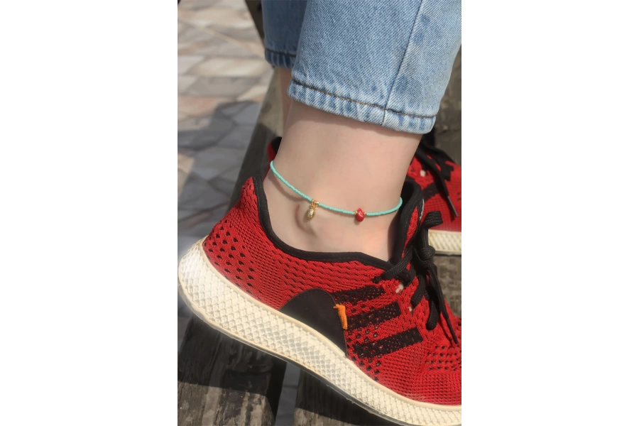 Shoecide Metal Ananas Detaylı Mavi Boncuklu Halhal