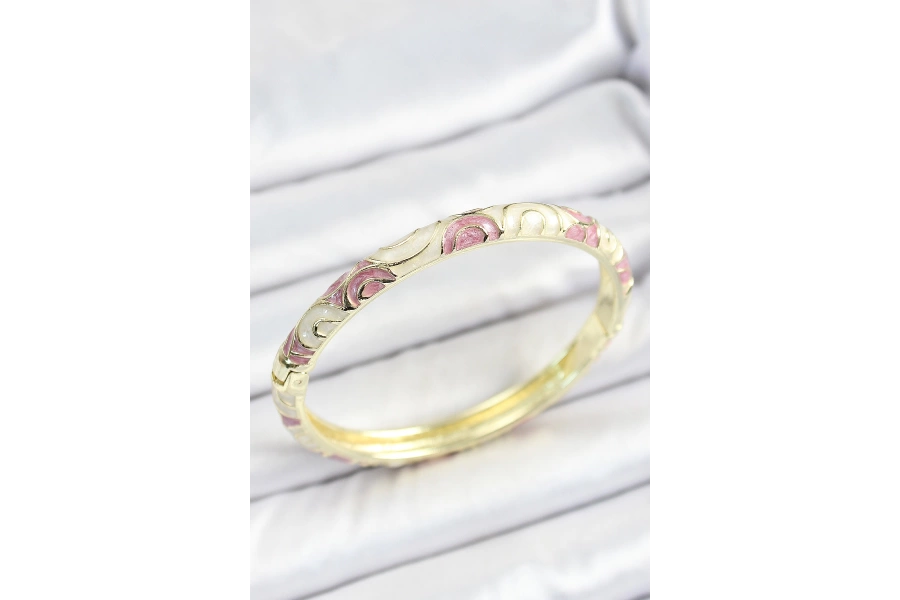 Shoecide Mineli Pirinç Pembe Bej Sarmal Desenli Gold Renk Kadın Kelepçe