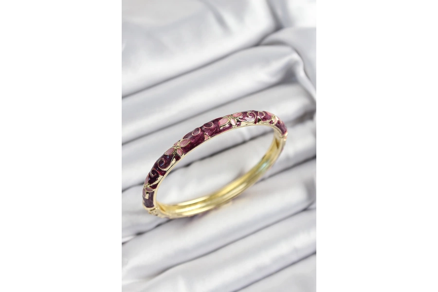 Shoecide Mineli Pirinç Pembe Ve Fuşya Çiçek Motifli Gold Renk Kadın Kelepçe