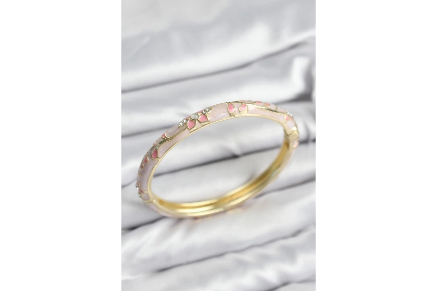 Shoecide Mineli Pirinç Zirkon Taşlı Pembe Çiçek Motifli Gold Kadın Kelepçe