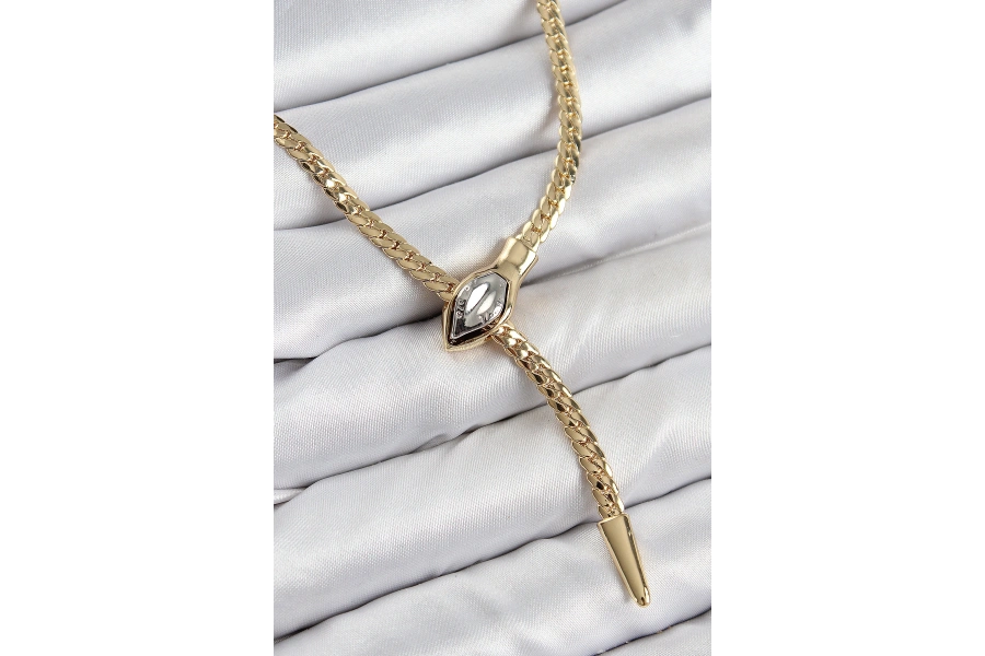 Shoecide Pirinç Asansörlü Yılan Model Gold Renk Kadın Kolye