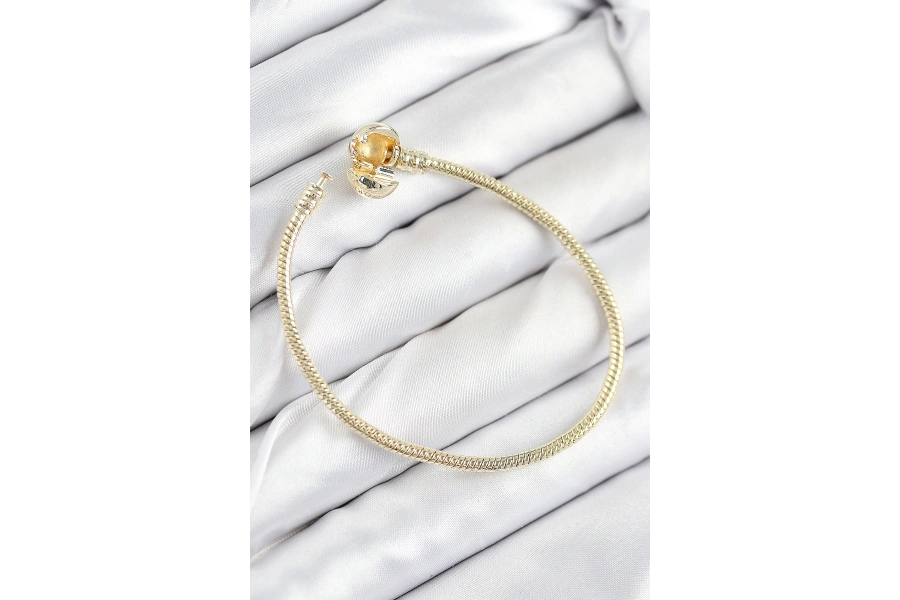 Shoecide Pirinç Charm Topcuk Model Gold Renk Kadın Bileklik