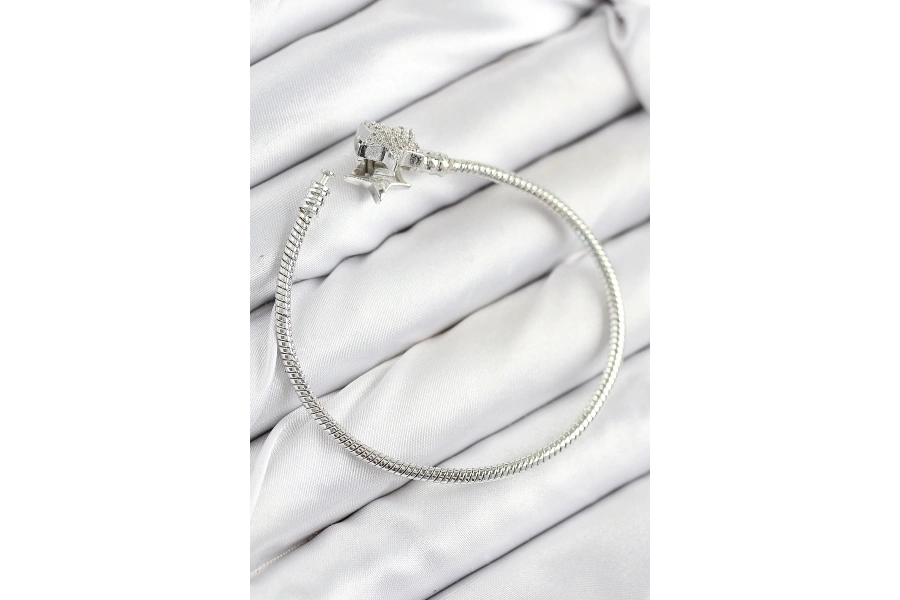 Shoecide Pirinç Charm Zirkon Taşlı Yıldız Model Gümüş Renk Kadın Bileklik