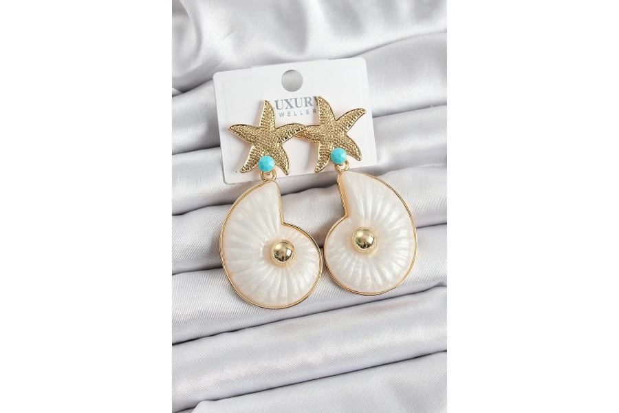 Shoecide Pirinç Deniz Yıldızı Ve Deniz Kabuğu Figürlü Gold Renk Kadın Küpe