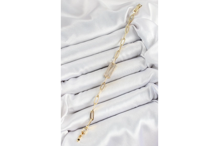 Shoecide Pirinç  Dikdörtgen Model Zirkon Taşlı Gold Renk Vip Seri Kadın Bileklik