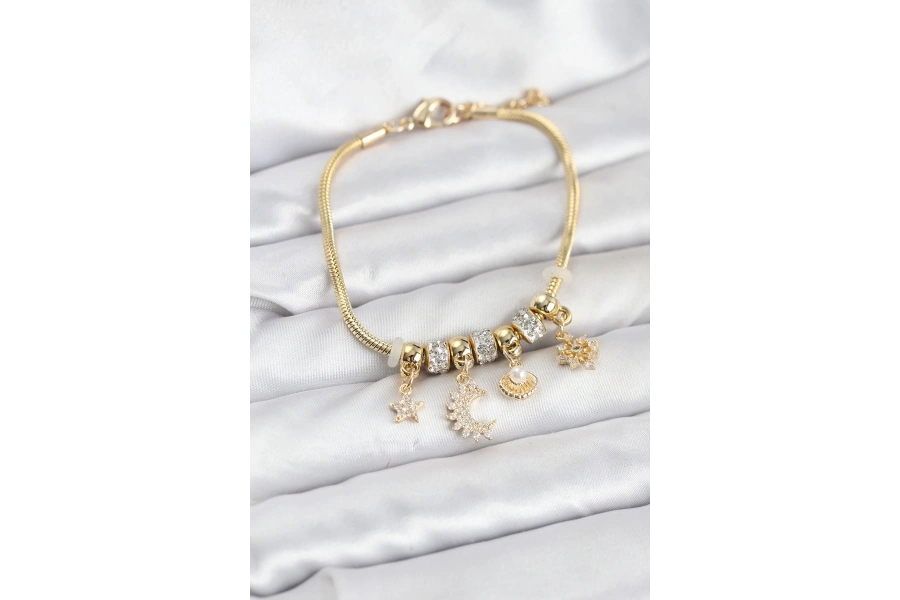 Shoecide Pirinç Gold Renk Ay Charm Model Charmlı Kadın Bileklik