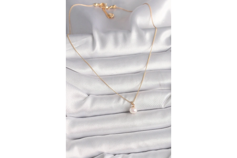 Shoecide Pirinç Gold Renk İnci Model Kadın Kolye