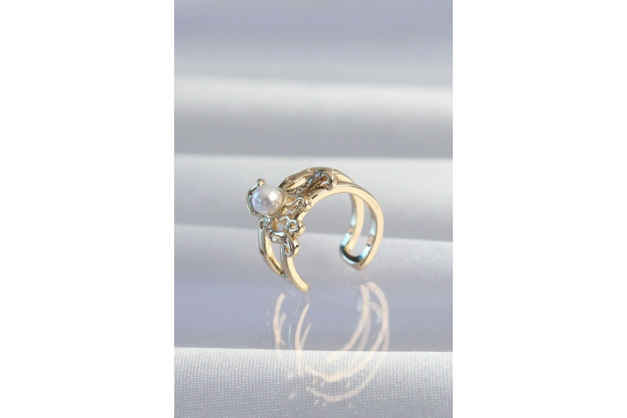 Shoecide Pirinç Gold Renk İncili Ahtapot Earcuff Küpe