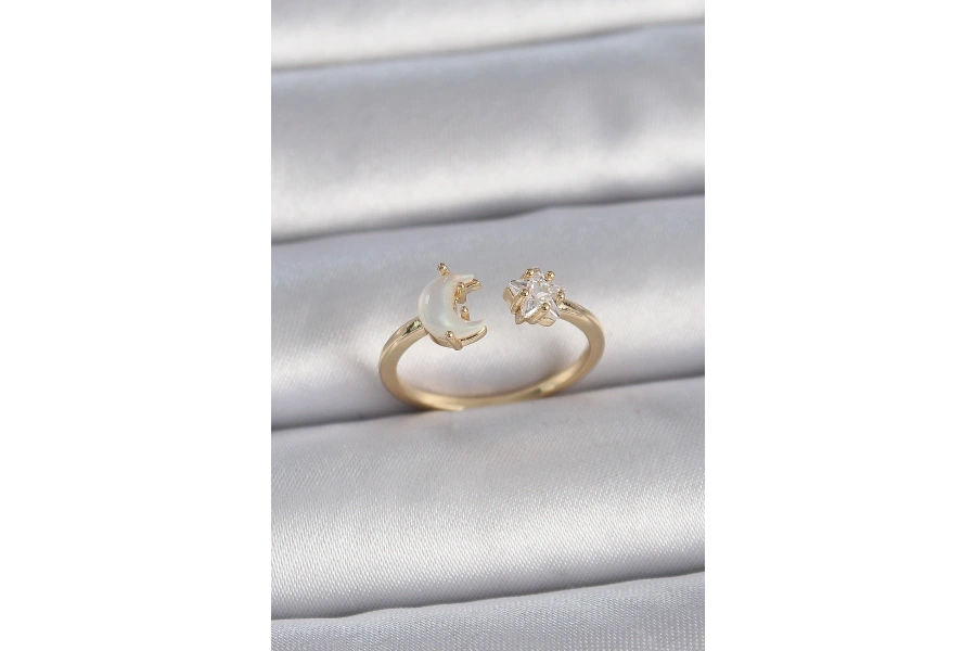 Shoecide Pirinç Gold Renk İncili Hilal Zirkon Taşlı Yıldız Ayarlanabilir Model Kadın Yüzük