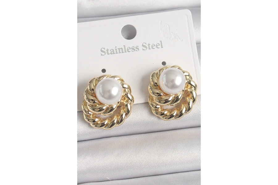 Shoecide Pirinç Gold Renk İncili Sarmal Burgu Model Kadın Küpe