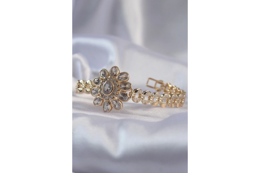 Shoecide Pirinç Gold Renk İri Zirkon Taşlı Çiçek Figürlü Bileklik