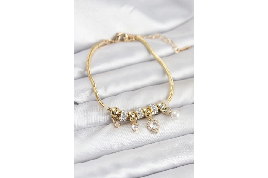 Shoecide Pirinç Gold Renk Kalp Charmlı Kadın Bileklik