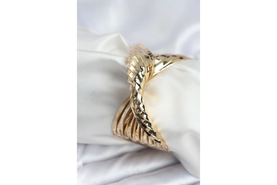 Shoecide Pirinç Gold Renk Kıvrımlı Yarım Kelepçe Bileklik