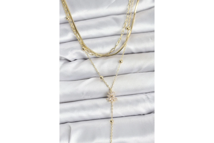 Shoecide Pirinç Gold Renk Kutup Yıldızı Model Detaylı 3lü Kombin Y Kadın Kolye