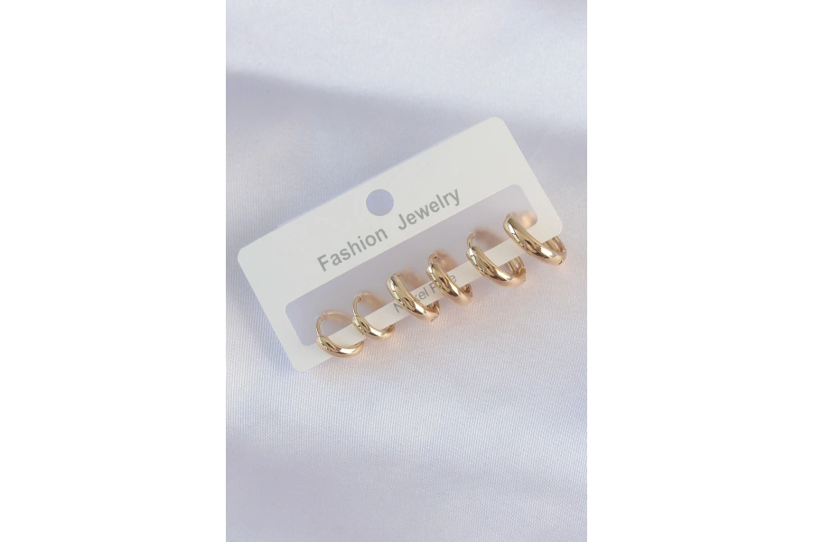 Shoecide Pirinç Gold Renk Oval Bombeli Küpe Seti