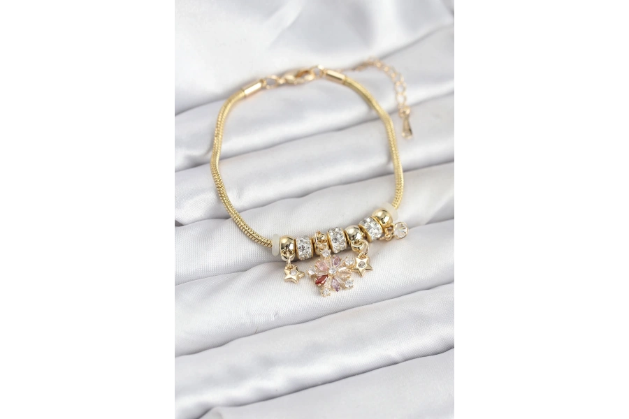 Shoecide Pirinç Gold Renk Renkli Yıldız Charmlı Kadın Bileklik