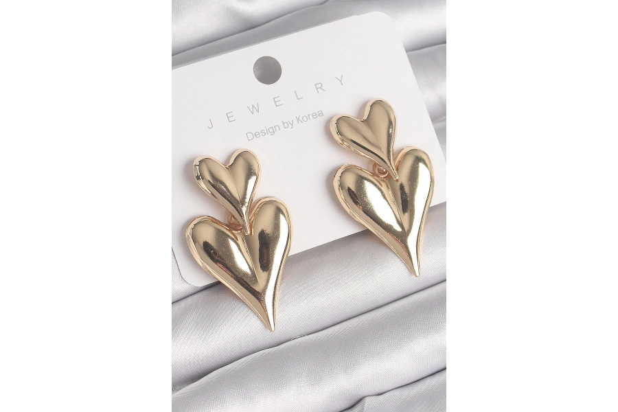 Shoecide Pirinç Gold Renk Sallantı Kalp Model Kadın Küpe