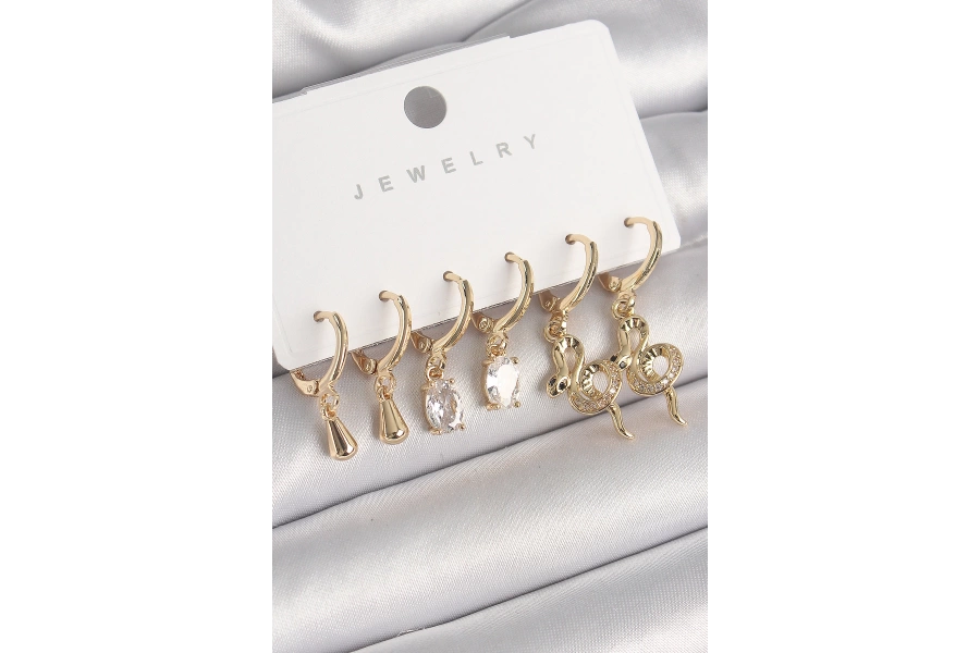 Shoecide Pirinç Gold Renk Sallantı Zirkon Taşlı Yılan Model Kadın Küpe Seti