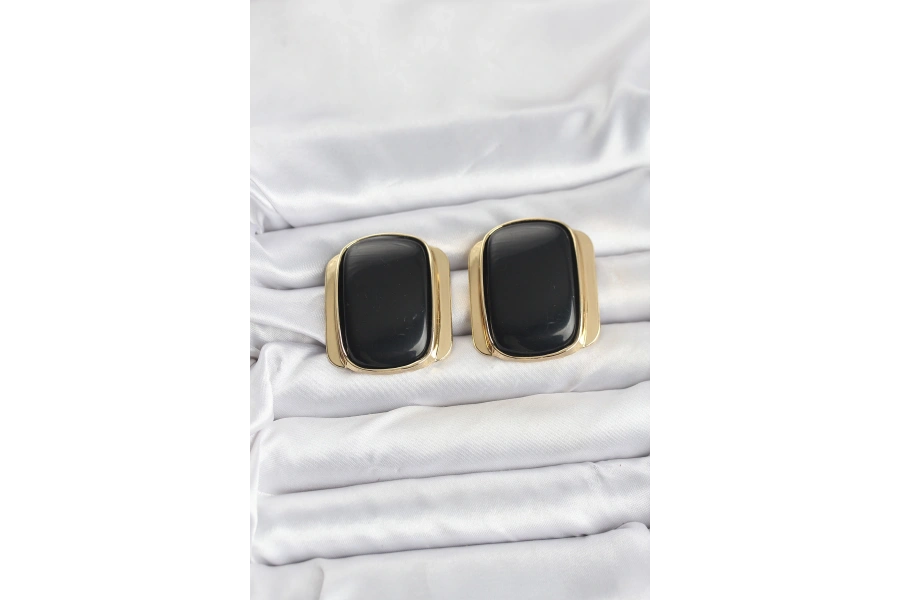 Shoecide Pirinç Gold Renk Siyah Plaka Vintage Kadın Küpe