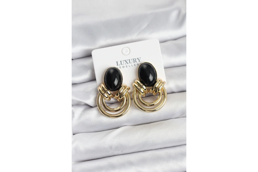 Shoecide Pirinç Gold Renk Siyah Taşlı Vintage Kadın Küpe