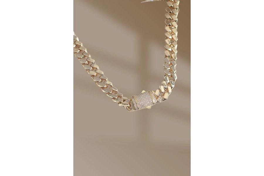 Shoecide Pirinç Gold Renk Vıp Exclusive Seri Gurmet Model Kadın Kolye